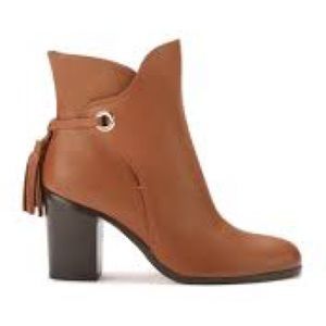 Onda luggage heeled boots (like new)